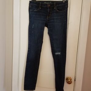 American eagle dark blue jeans